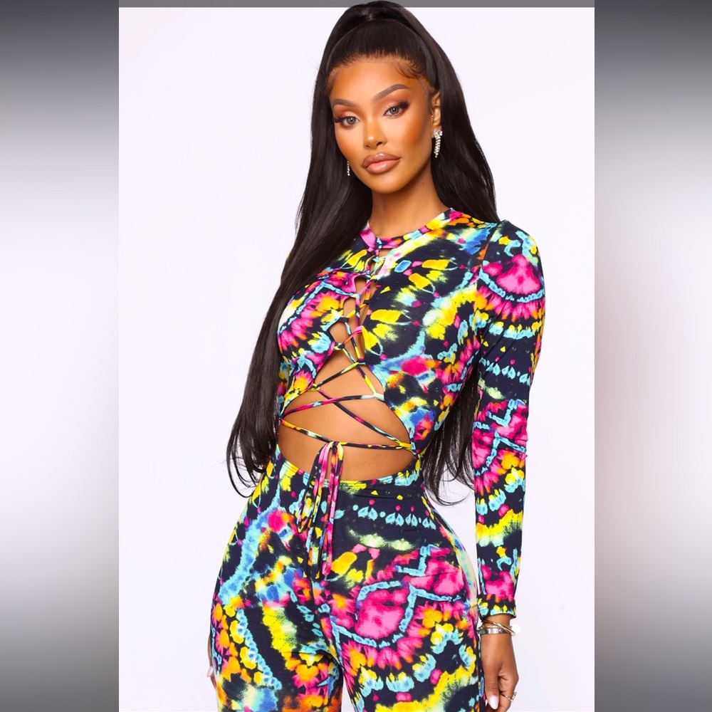 Fashion Nova Sexy Jumpsuit NWT (small)